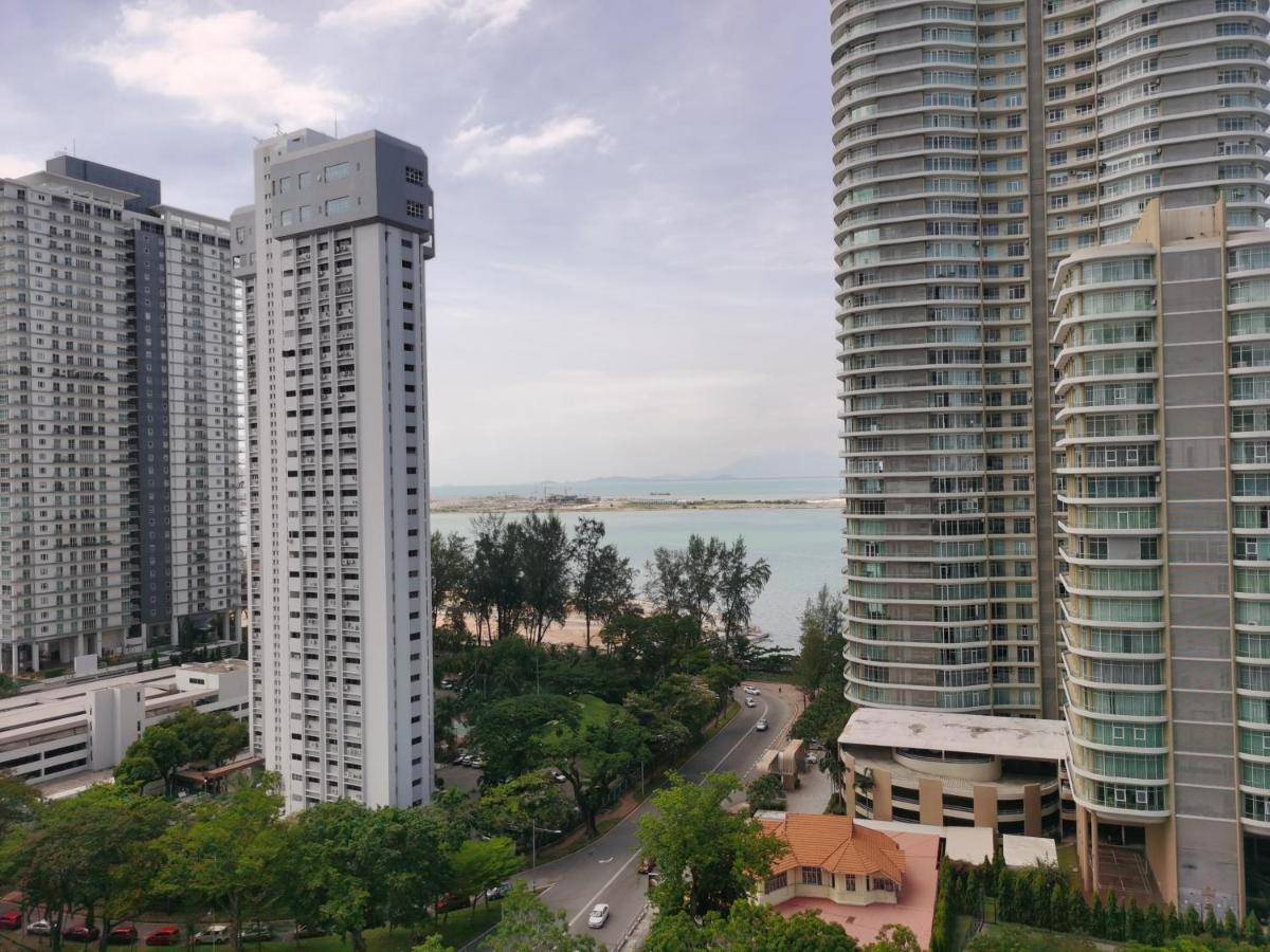 Family Suites At Mansion One By Maj George Town Exterior photo