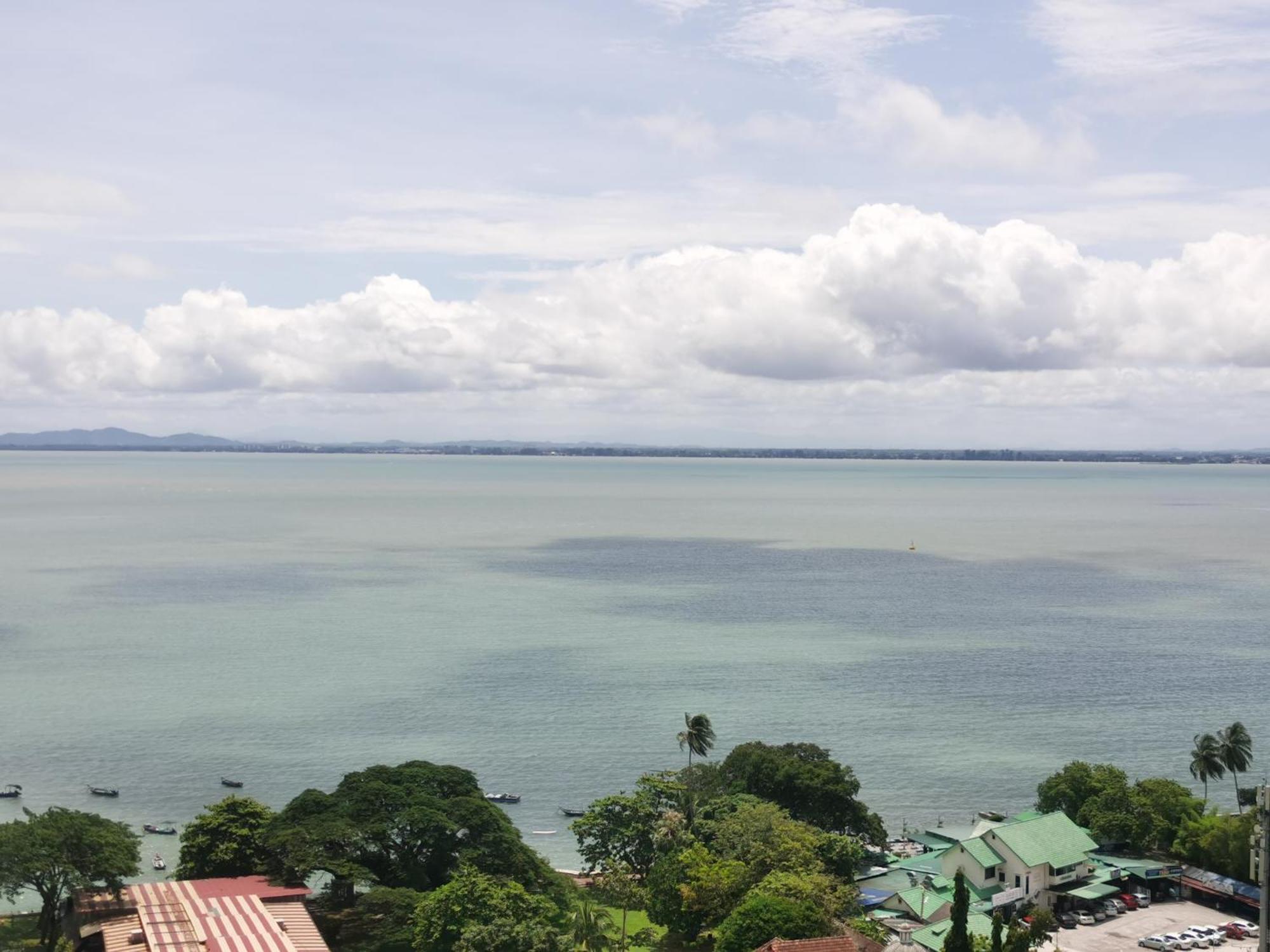 Family Suites At Mansion One By Maj George Town Exterior photo